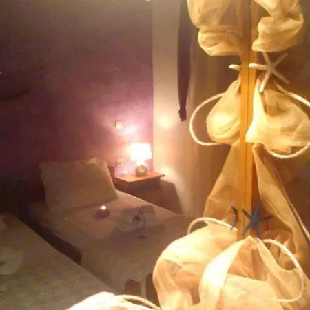 Guest house Athanasia Houlakia (Mykonos)